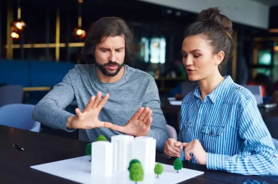The Reasons of Clashes in Building Models